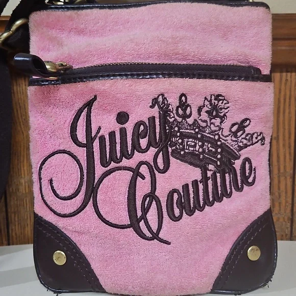 Juicy Couture 🥳 HOST PIC🥳 y2k Velour Crown Juicy Small Crossbody Bag - Picture 3 of 17